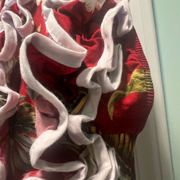 Vibrant Floral Ruffle Blouse - Picture 4 of 12